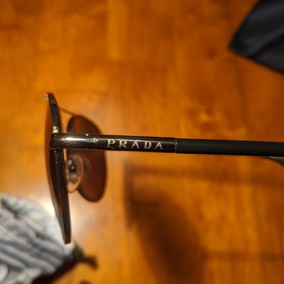 Prada aviator sunglasses - Picture 3 of 4